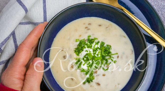 Creamy lentil soup