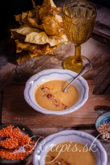Turecká polievka z červenej šošovice Lydia_Argilli_FoodPhotography_recepis.sk