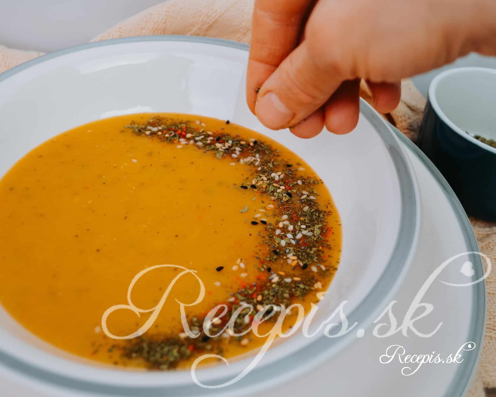 Turecká polievka z červenej šošovice