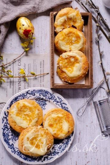 Veľkonočné svieže moravské koláče s citrónovou plnkou_ Lydia_Argilli_FoodPhotography_recepis.sk