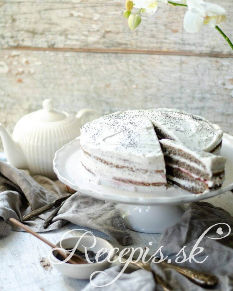 Lydia_Argilli_FoodPhotography_recepis.sk_Maková štvorposchodová torta s mascarpone krémom