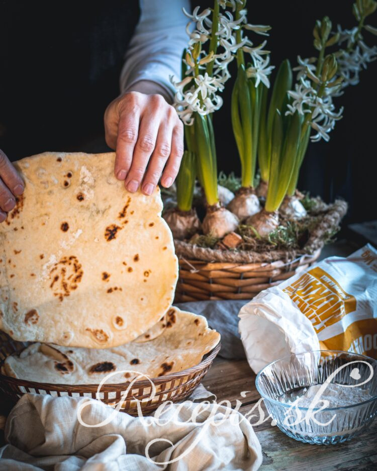 Lydia_Argilli_FoodPhotography_recepis.sk_Výborný chlieb z panvice_recept