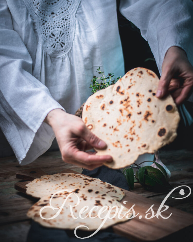 lydia argilli_food photography_bratislava_recept_Videorecept- chlieb z panvice pita