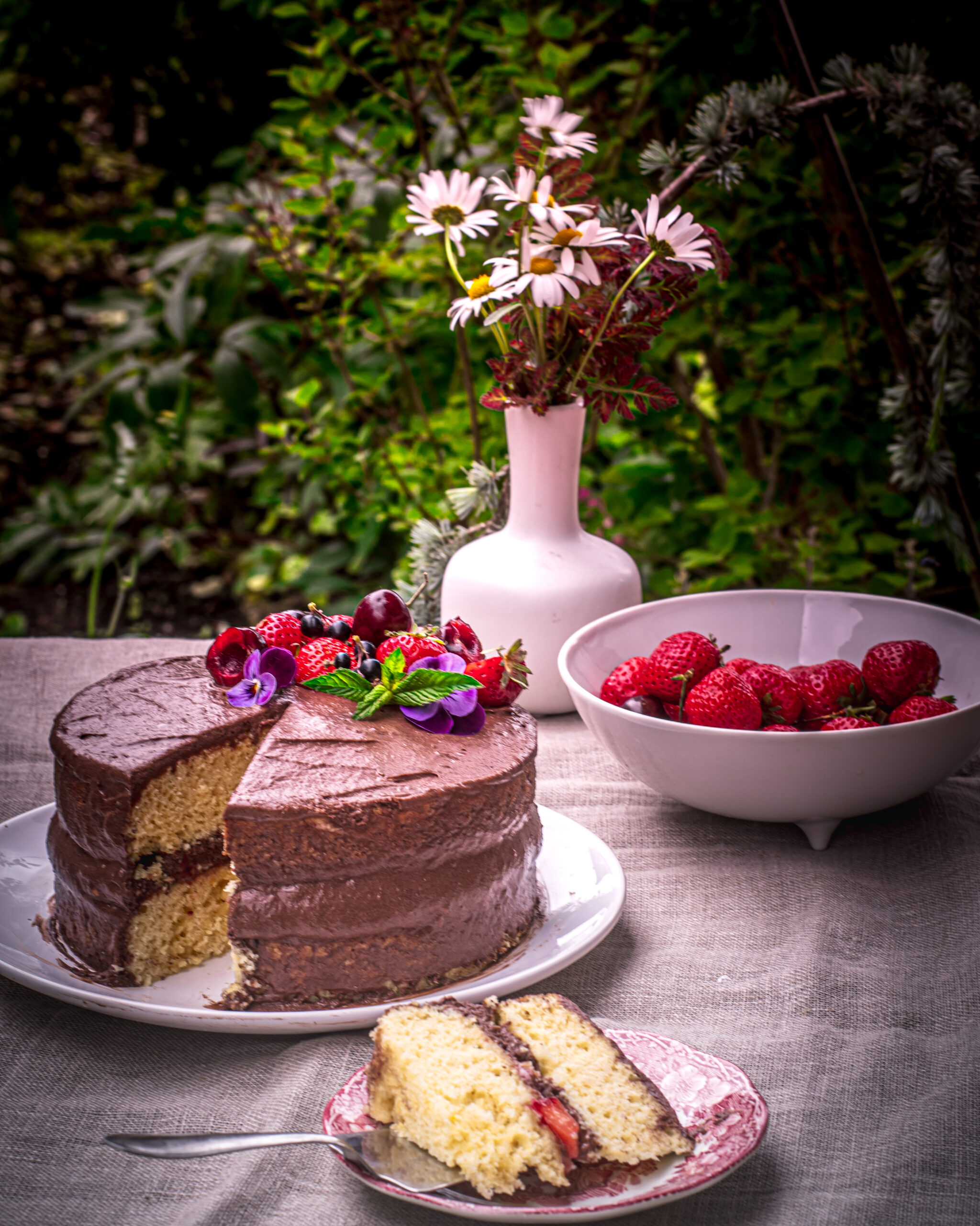 Jahodová torta s čokoládovou ganache