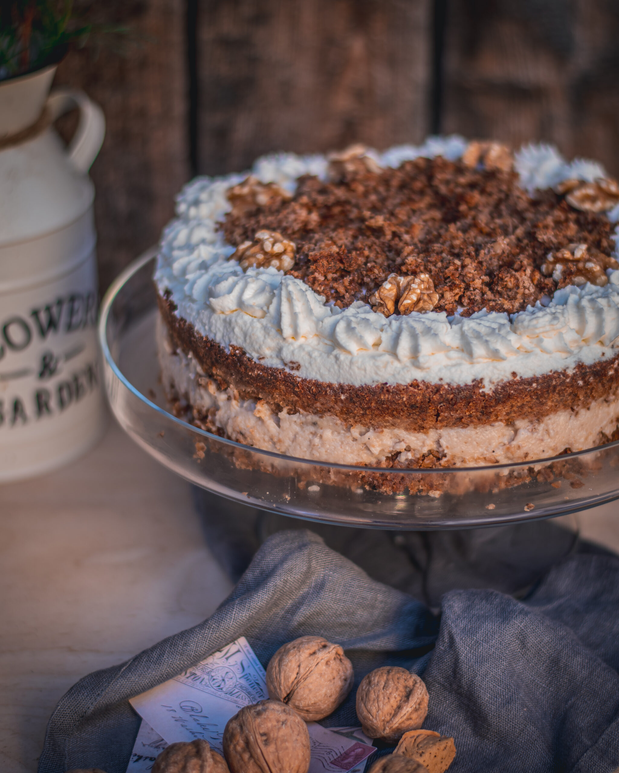 Dokonalá orechová torta celkom bez múky s gaštanovou plnkou