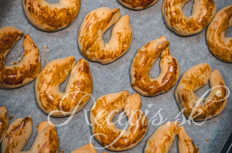 Bratislavské rožky s makom