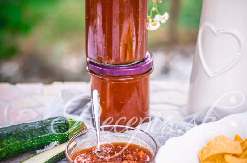 Cuketová salsa omáčka