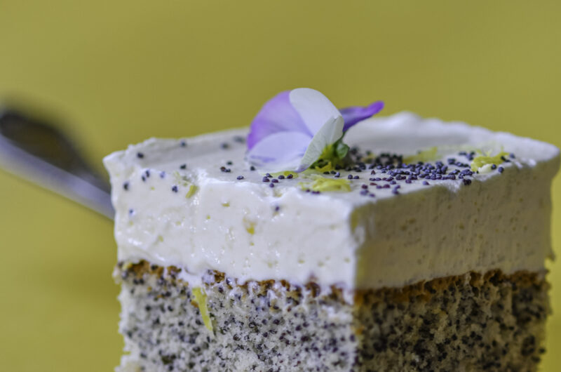 Slávnostný makovník s citrónovým mascarpone krémom