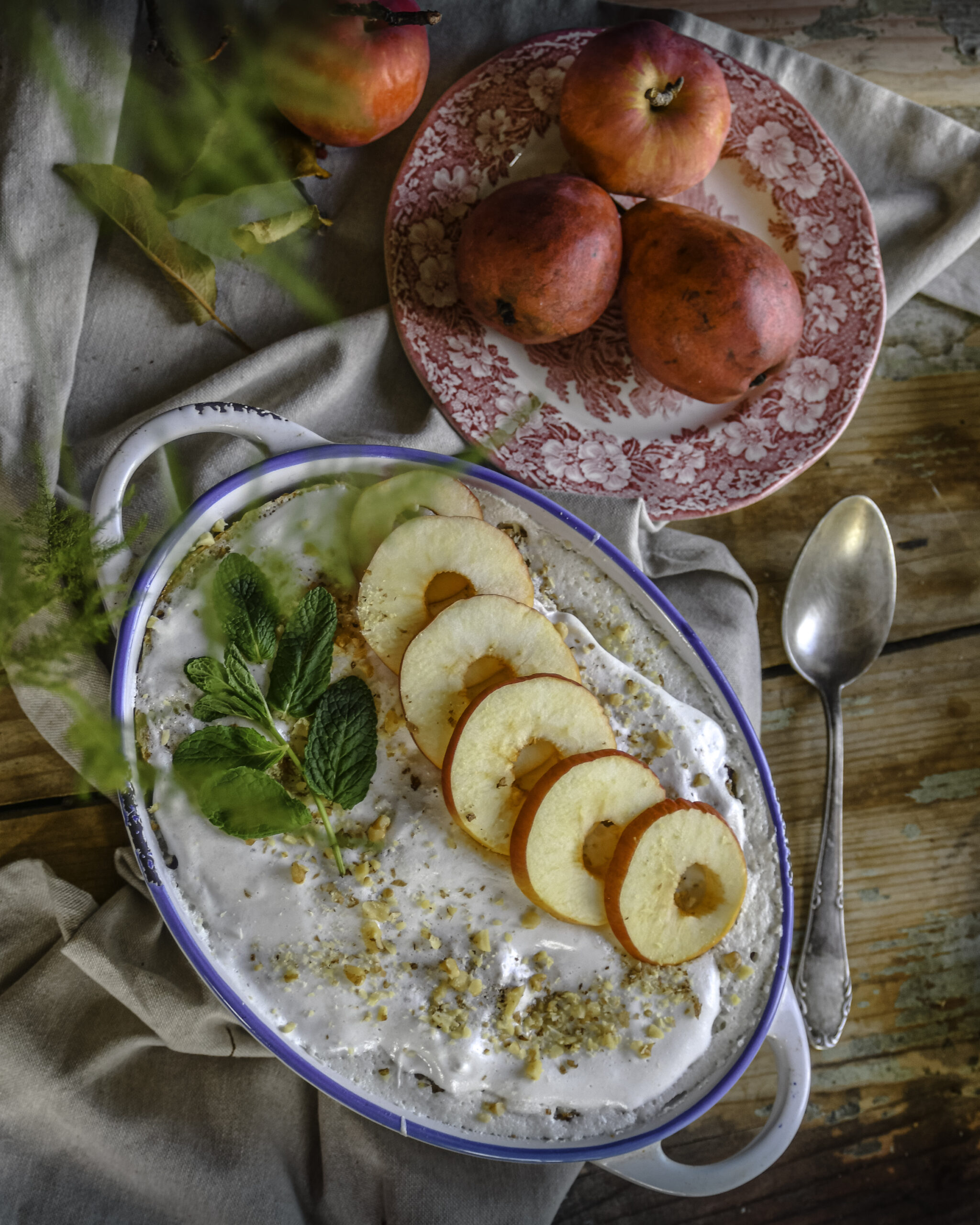Jablková žemlovka so snehom