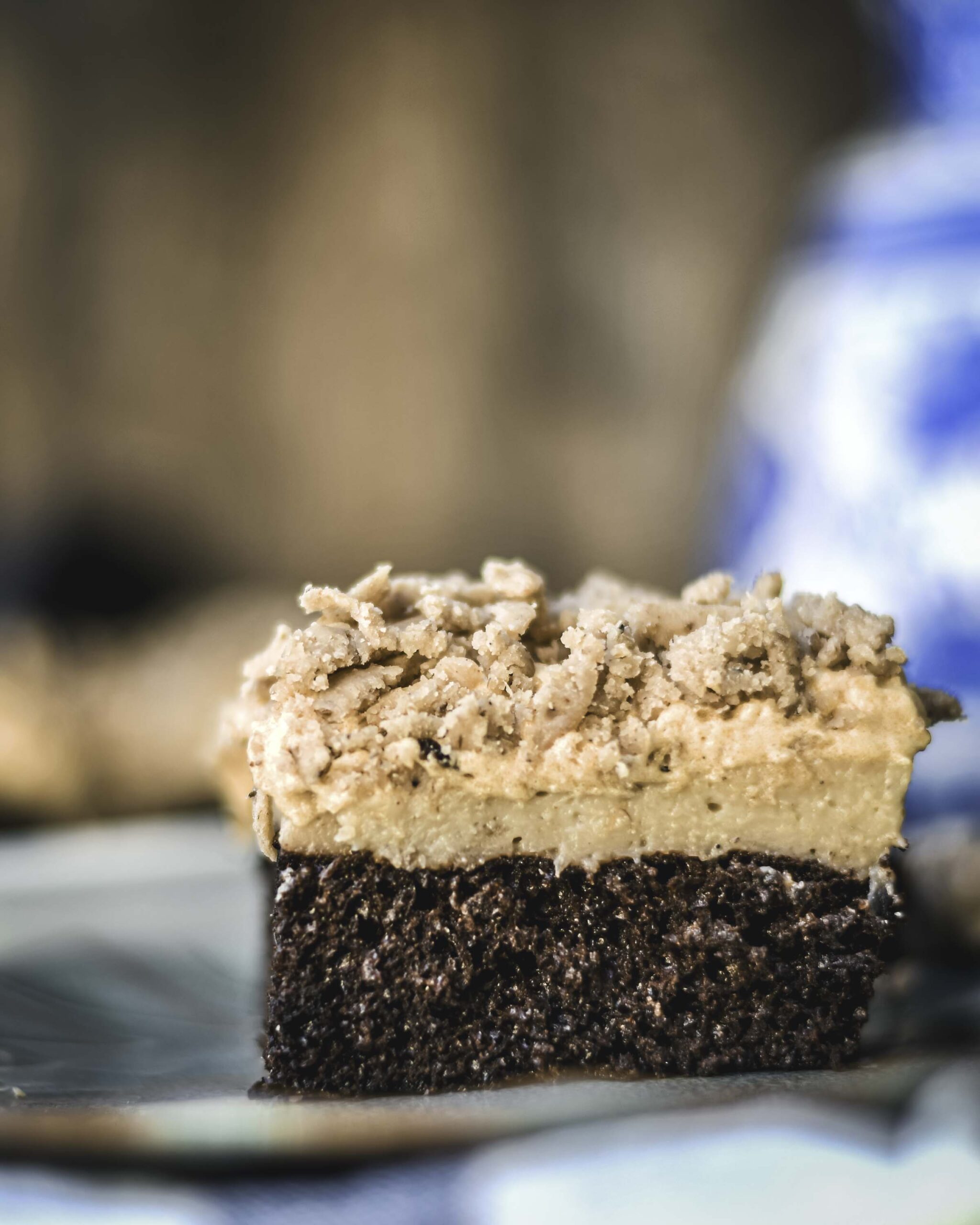 Gaštanové slávnostné rezy – jemný dezert s gaštanovým krémom a karamelovou šľahačkou