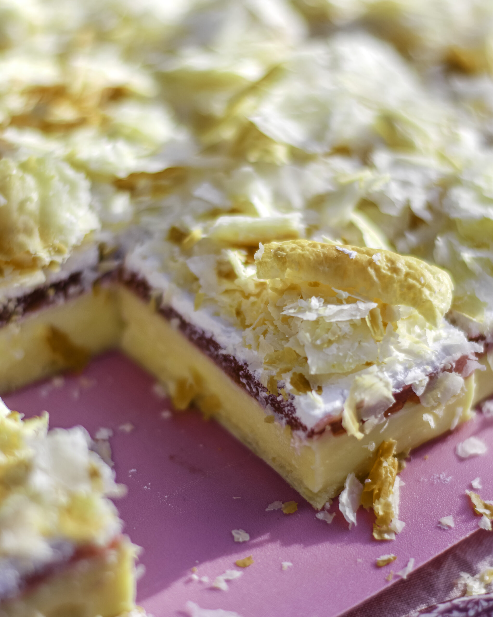 Pudingové rezy z lístkového cesta a malinovou plnkou