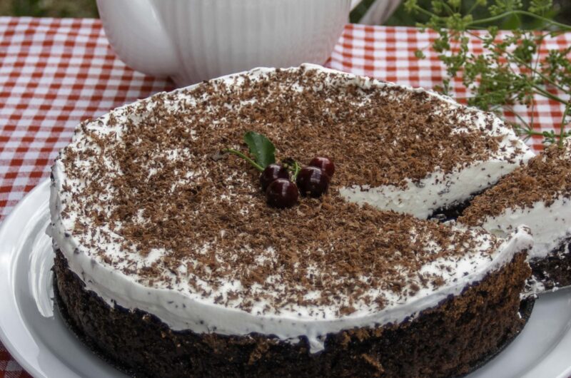 Extra šťavnatá čerešňová torta s kakaovým korpusom