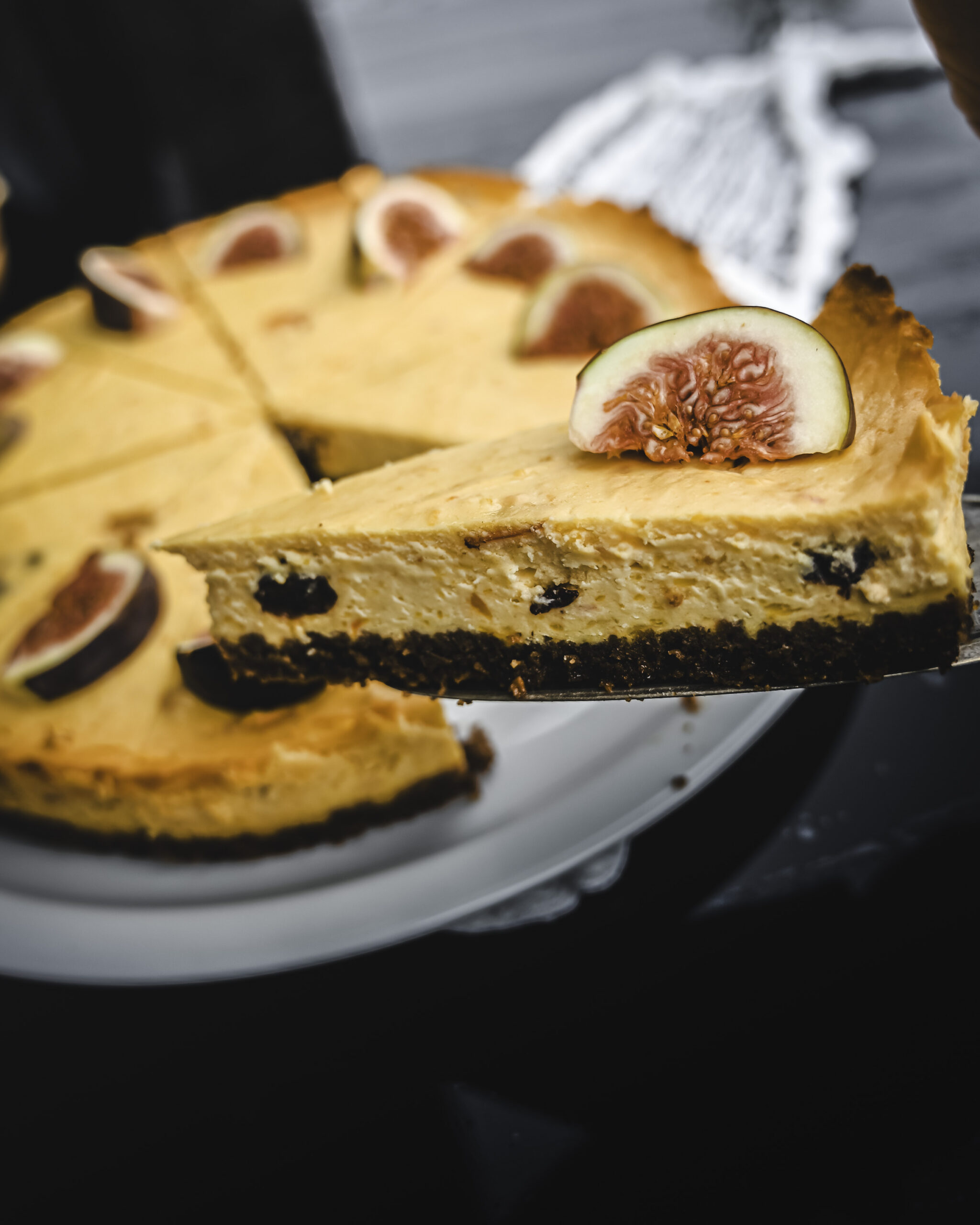 Tekvicový cheesecake s hrozienkami – krémový tvarohový koláč